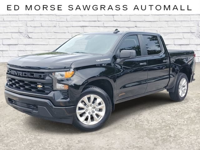 2024 Chevrolet Silverado 1500 Custom in Black — front three-quarter view