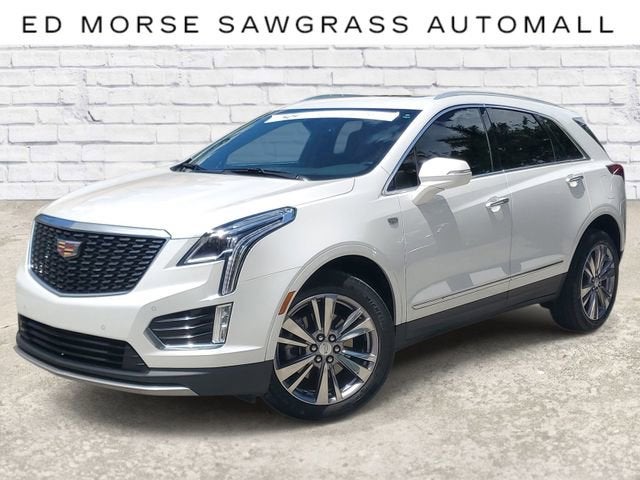 2023 Cadillac XT5 Premium Luxury in Crystal White Tricoat — front three-quarter view